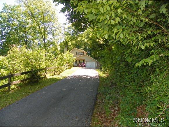 820 CREEKSIDE DR. - Photo 2