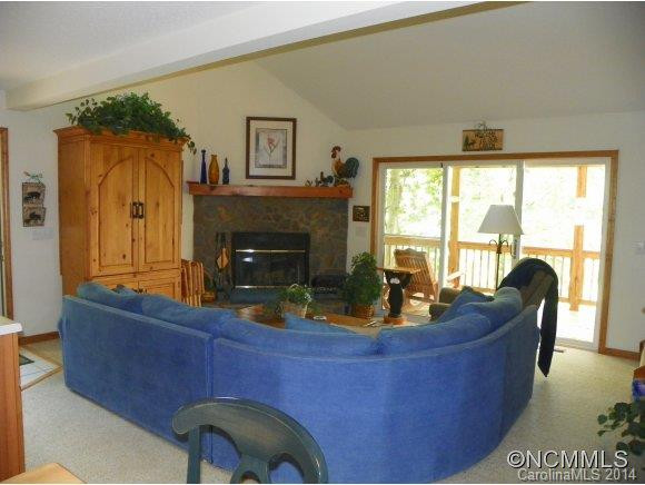 820 CREEKSIDE DR. - Photo 3