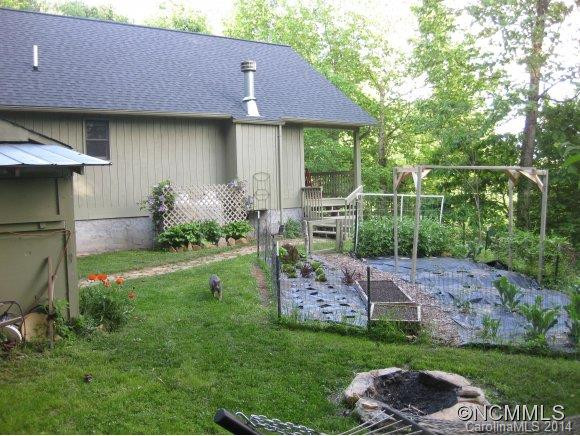 369 HIDDEN CREEK LN - Photo 2