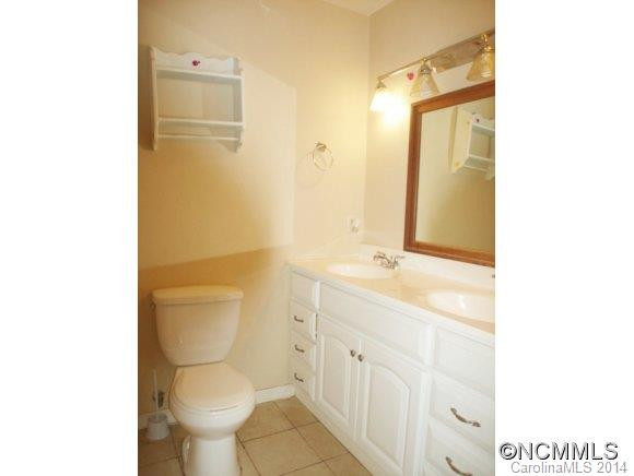 515 HALSBURY AVE - Photo 10