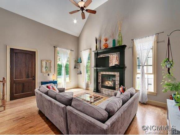 412 STRATFORD ROAD - Photo 3