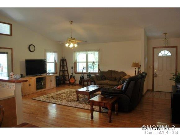196 Paw Paw Cove - Photo 5