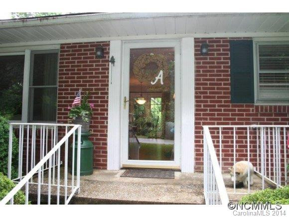 205 Thornbird Ave - Photo 2