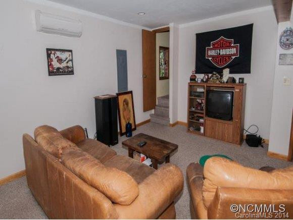 49 Jake Drive - Photo 3