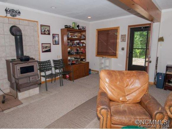 49 Jake Drive - Photo 4