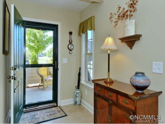 284 SUMMERFIELD PLACE - Photo 2