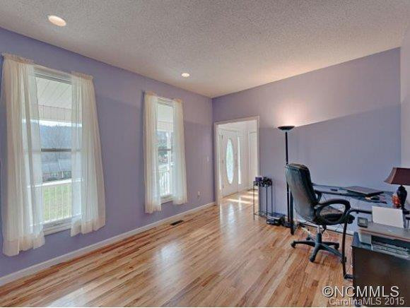 14 SHADOW BROOK DRIVE - Photo 16