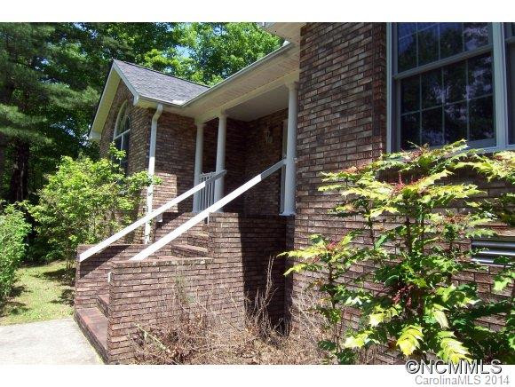 548 Thunder Road