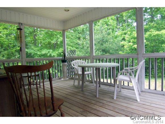 548 Thunder Road - Photo 12