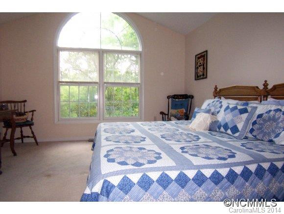 548 Thunder Road - Photo 6