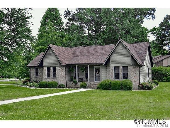 25 FAIRWAY VIEW DRIVE