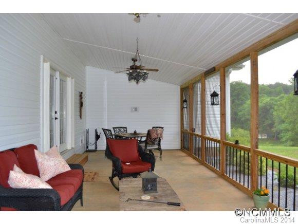 8851 Sugar Hill Road - Photo 17