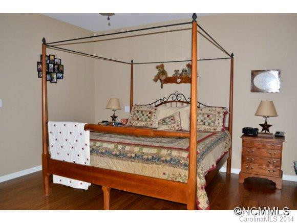 8851 Sugar Hill Road - Photo 9