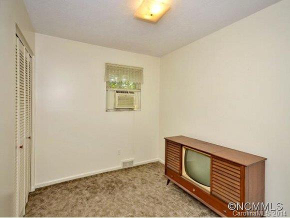 146 STRADLEY MOUNTAIN ROAD - Photo 6