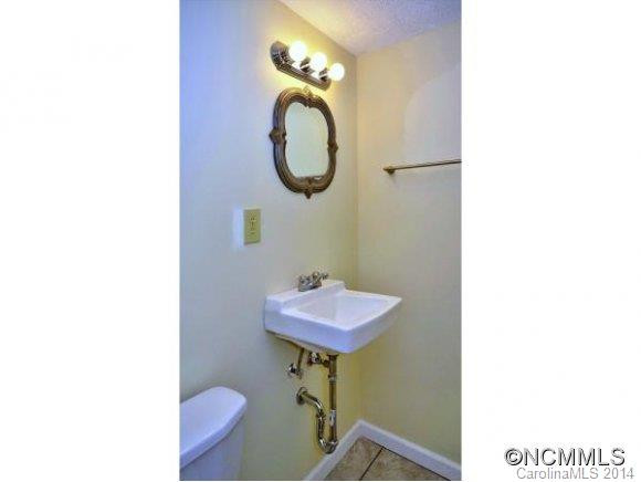 146 STRADLEY MOUNTAIN ROAD - Photo 8