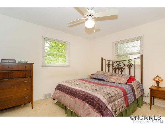 28 Lakeshore Dr - Photo 19