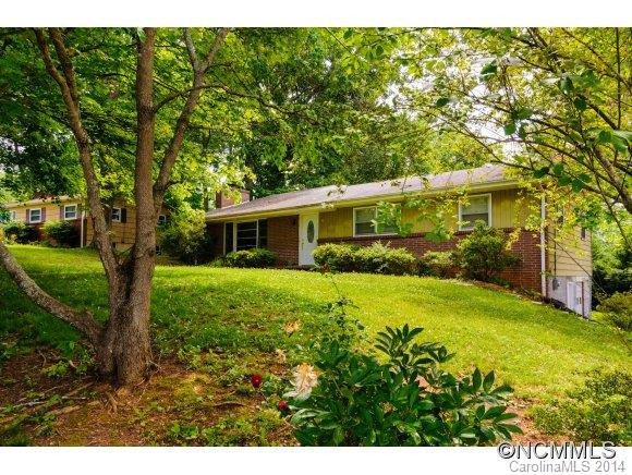 28 Lakeshore Dr - Photo 3