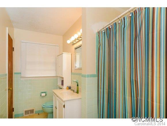 28 Lakeshore Dr - Photo 23