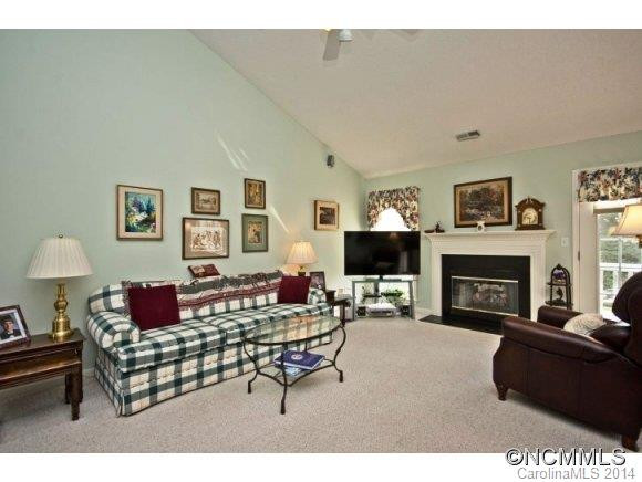 60 Meadow Walk Ct - Photo 2