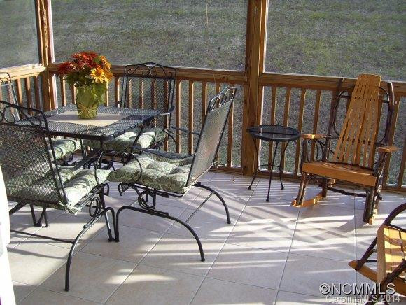 325 CHARLESTON DRIVE - Photo 6