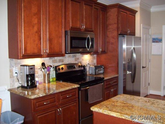 325 CHARLESTON DRIVE - Photo 7