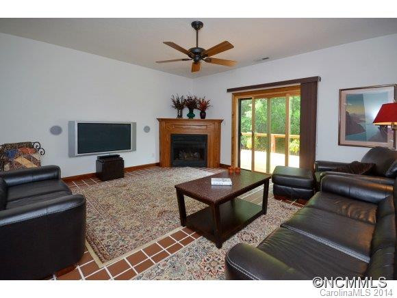 275 MCGUIRE LOOP - Photo 2