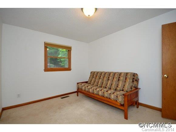 275 MCGUIRE LOOP - Photo 11