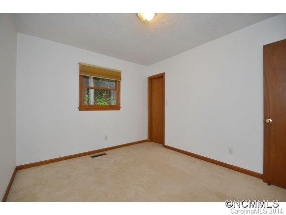 275 MCGUIRE LOOP - Photo 12