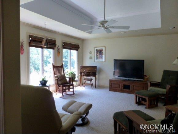 56 Emmas Grove Road - Photo 4