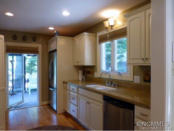 56 Emmas Grove Road - Photo 8