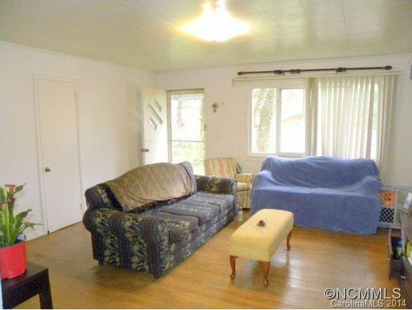 19 Stratford Drive - Photo 7