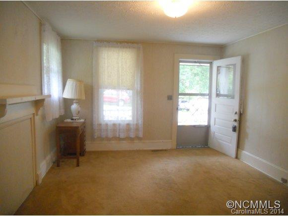 162 Hazel Street - Photo 8