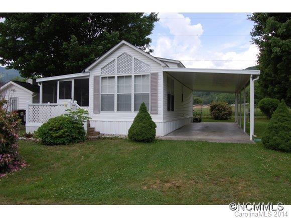 106 Crab Apple Lane