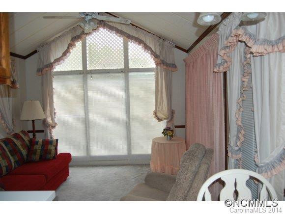 106 Crab Apple Lane - Photo 4
