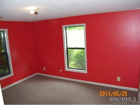 121 Julian Way - Photo 9