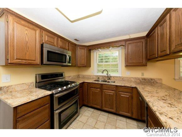 3240 Debbie Drive - Photo 10