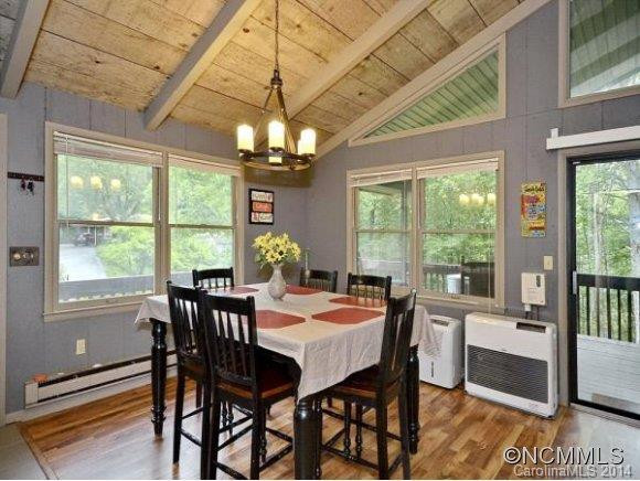 1536 FOX RUN ROAD - Photo 7