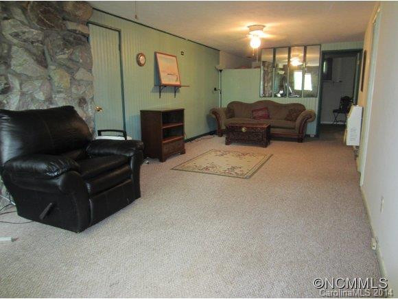 105 Happy Lane - Photo 17