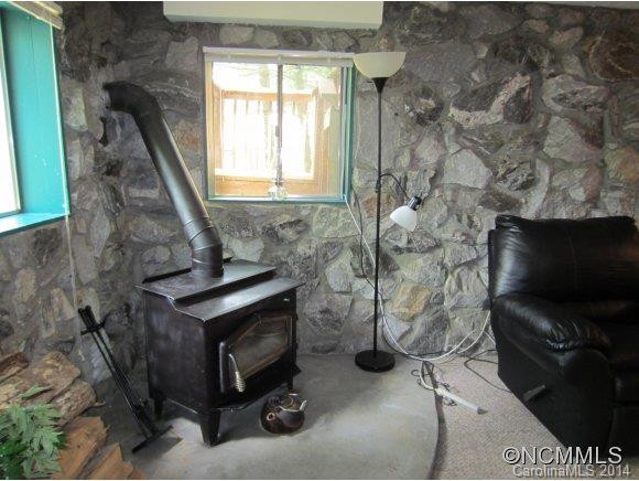105 Happy Lane - Photo 18