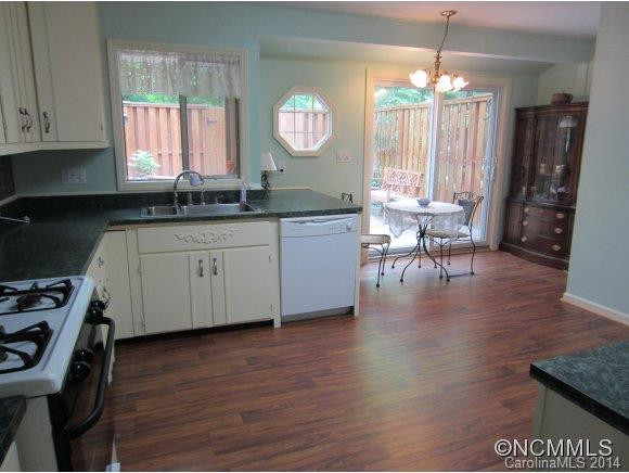 105 Happy Lane - Photo 4