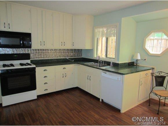 105 Happy Lane - Photo 5