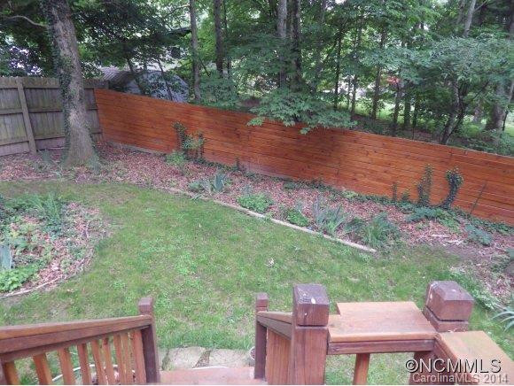 105 Happy Lane - Photo 8