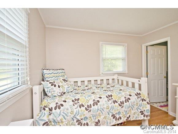 10 Hamburg Lane - Photo 14