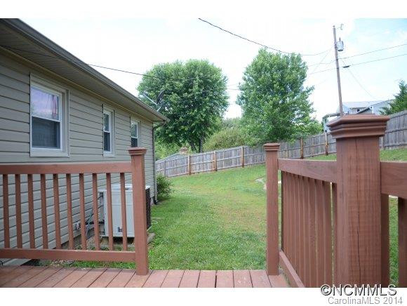10 Hamburg Lane - Photo 18