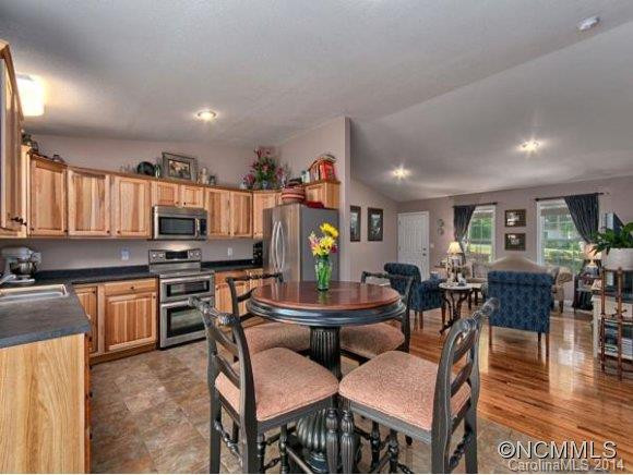 930 MONTE VISTA ROAD - Photo 9