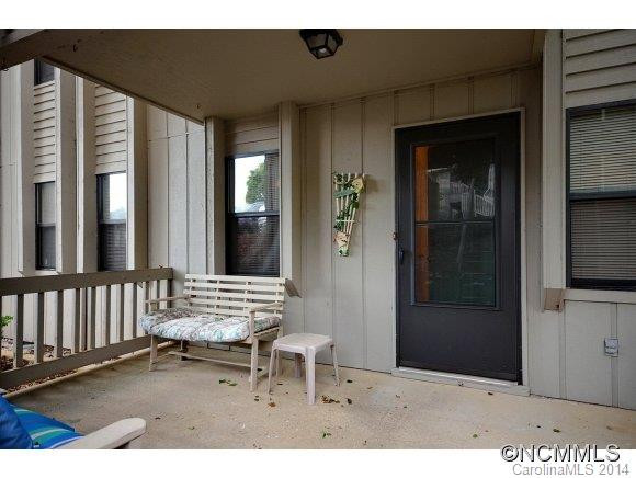 2203 Abbey Circle - Photo 3
