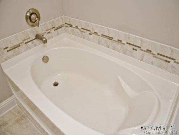 112 WINDSTONE DRIVE - Photo 13