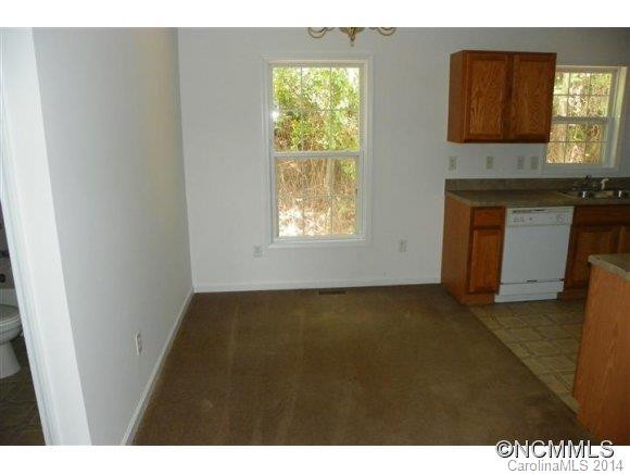 55 Mos Way - Photo 4