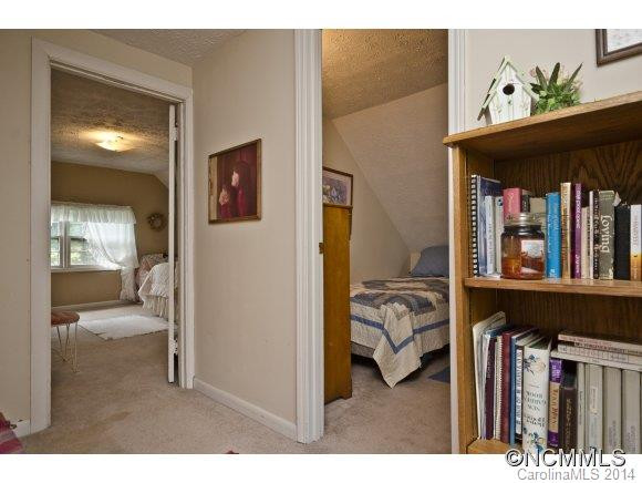 4 Fox Den Rd - Photo 15