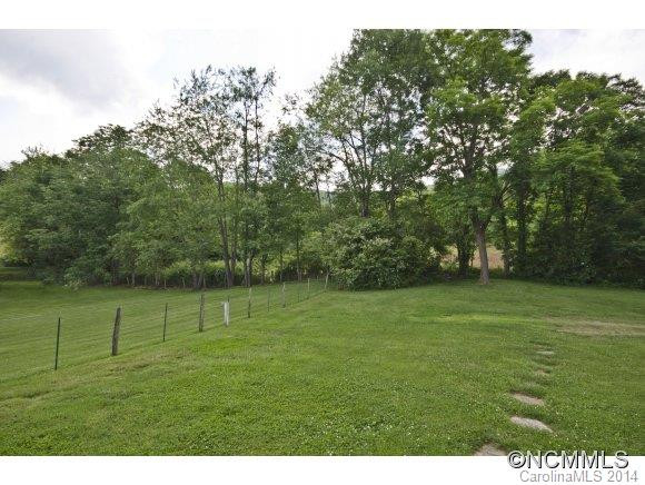 4 Fox Den Rd - Photo 23